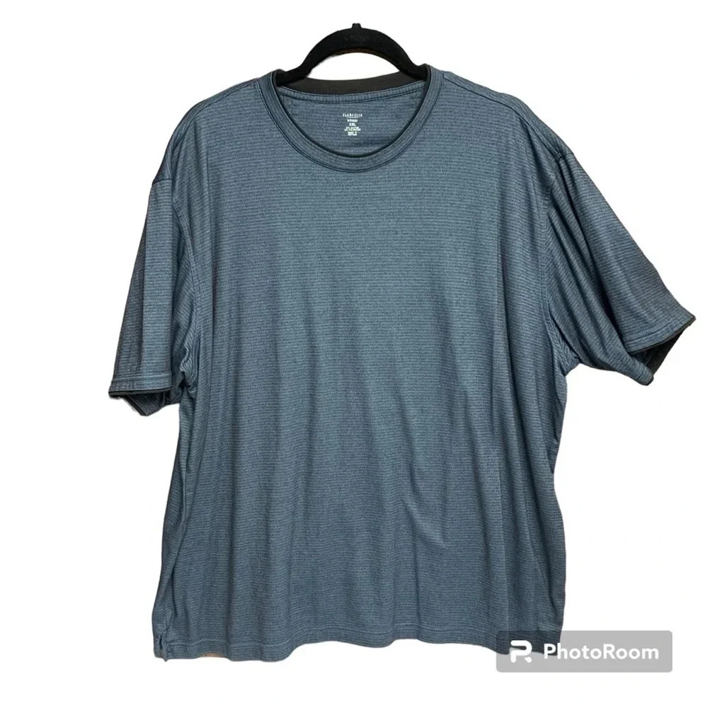 Van-Heusen Studio men’s XXL dark blue/black faint striped crew neck shirt